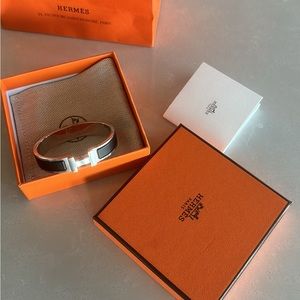 Black and silver Hermes H bracelet